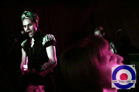 Die Goldenen Zitronen (D) Groove Station, Dresden 18. Dezember 2009 (6).JPG